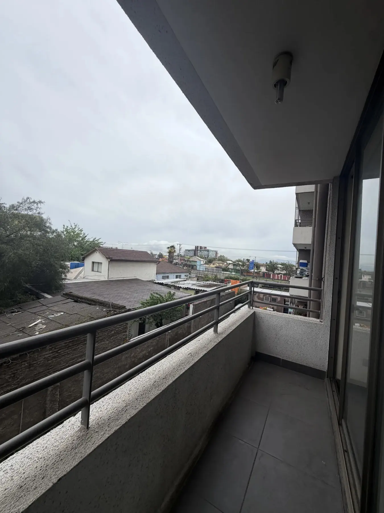 Vista desde la terraza hacia el barrio Lo Vial, San Miguel